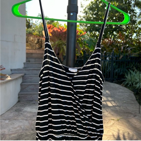 7/$20 Garage black and white stripe short romper - Picture 2 of 6